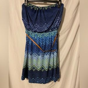 STRAPLESS DRESS WITH BELT SIZE SMALL